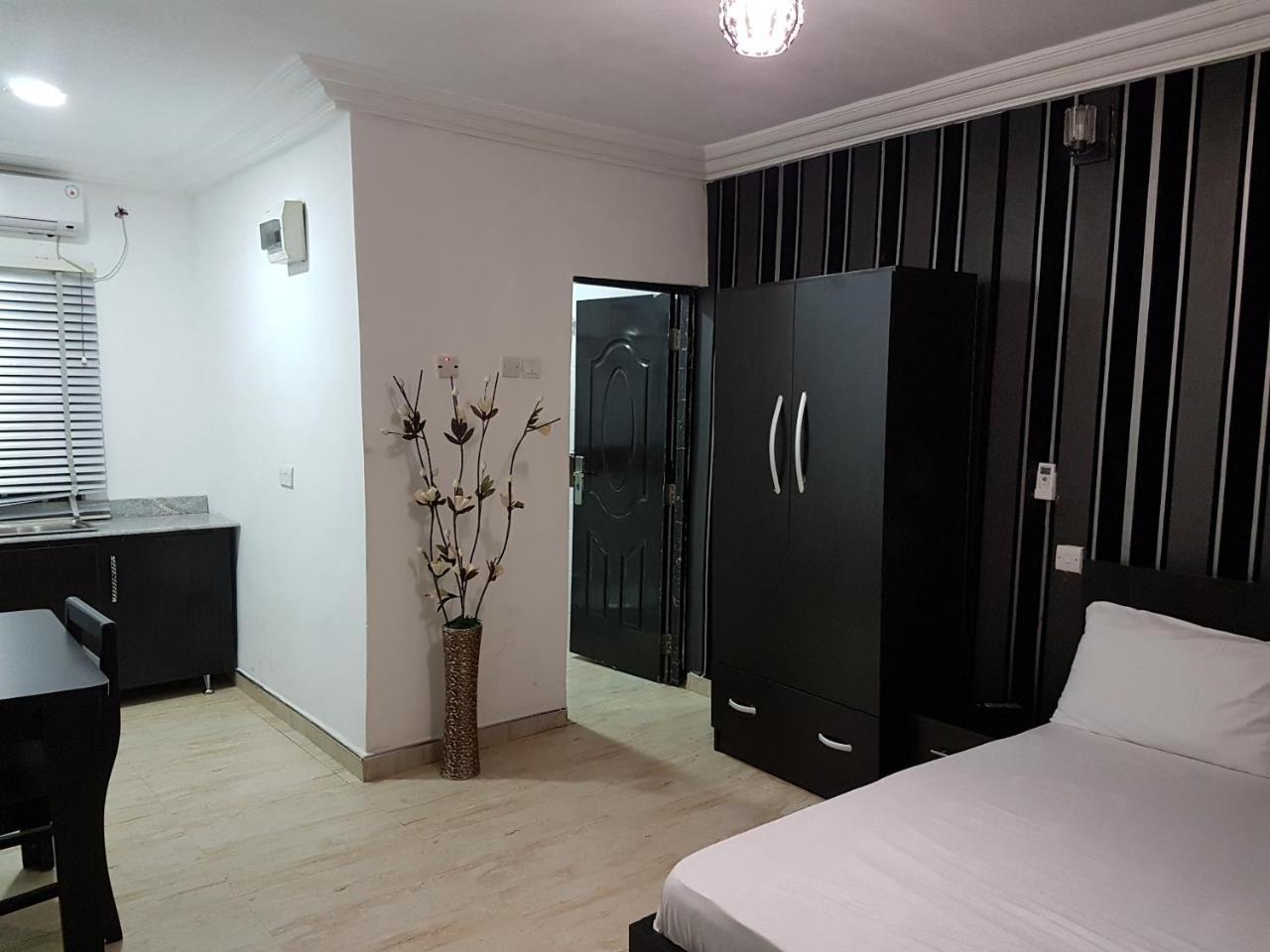 Rock Towers Apartments Абуджа Экстерьер фото